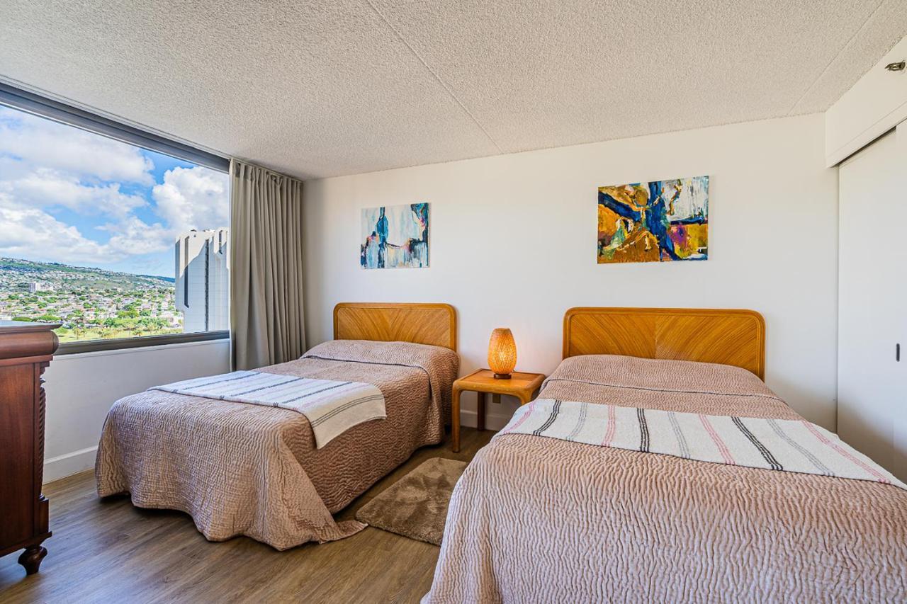 Free Parking, Pool, Sauna, Spa, Wifi, Bbq, Ac - Waikiki Banyan Гонолулу Экстерьер фото