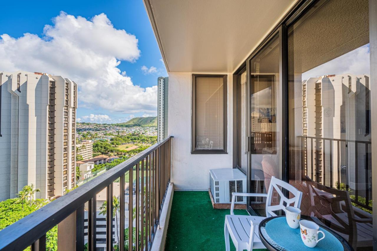 Free Parking, Pool, Sauna, Spa, Wifi, Bbq, Ac - Waikiki Banyan Гонолулу Экстерьер фото