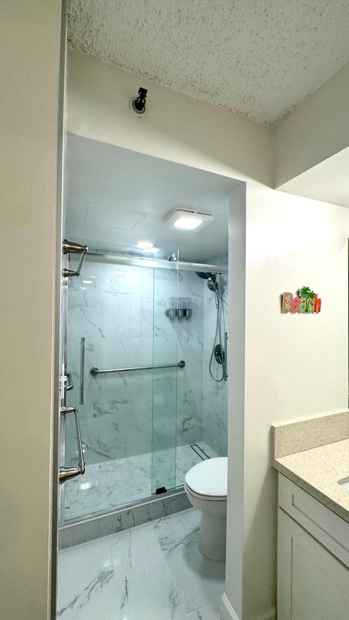 Free Parking, Pool, Sauna, Spa, Wifi, Bbq, Ac - Waikiki Banyan Гонолулу Экстерьер фото
